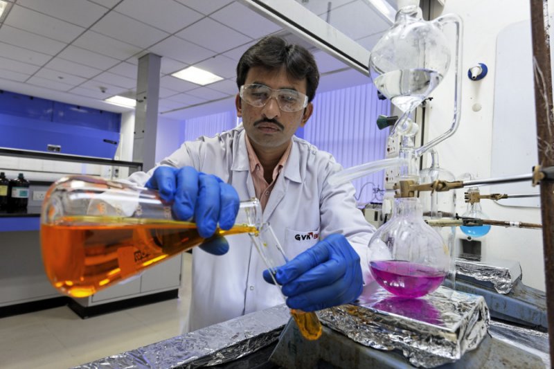 新闻人士称，，，，，，“十三五”已将医疗信息化、高性能医疗器械、生物医药确定为重点