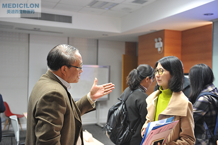 米乐YY易游临床前副总裁顾性初博士为与会者答疑解惑