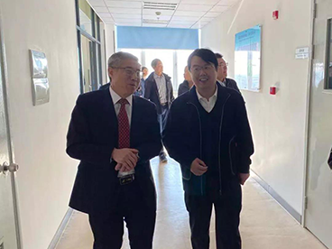 浦东新区管小军副区长一行10余人莅临米乐YY易游现场调研CRO市场及公司业态