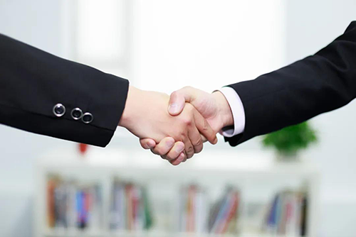 秉持着“专注立异，，，，，，专心折务”的理念，，，，，，米乐YY易游一直把每一个客户看成是公司的VIP